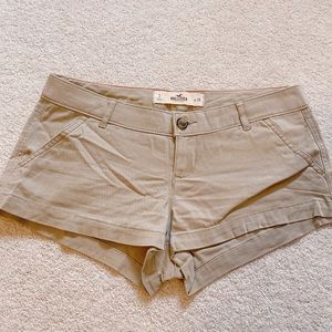 Hollister | Khaki Shorts